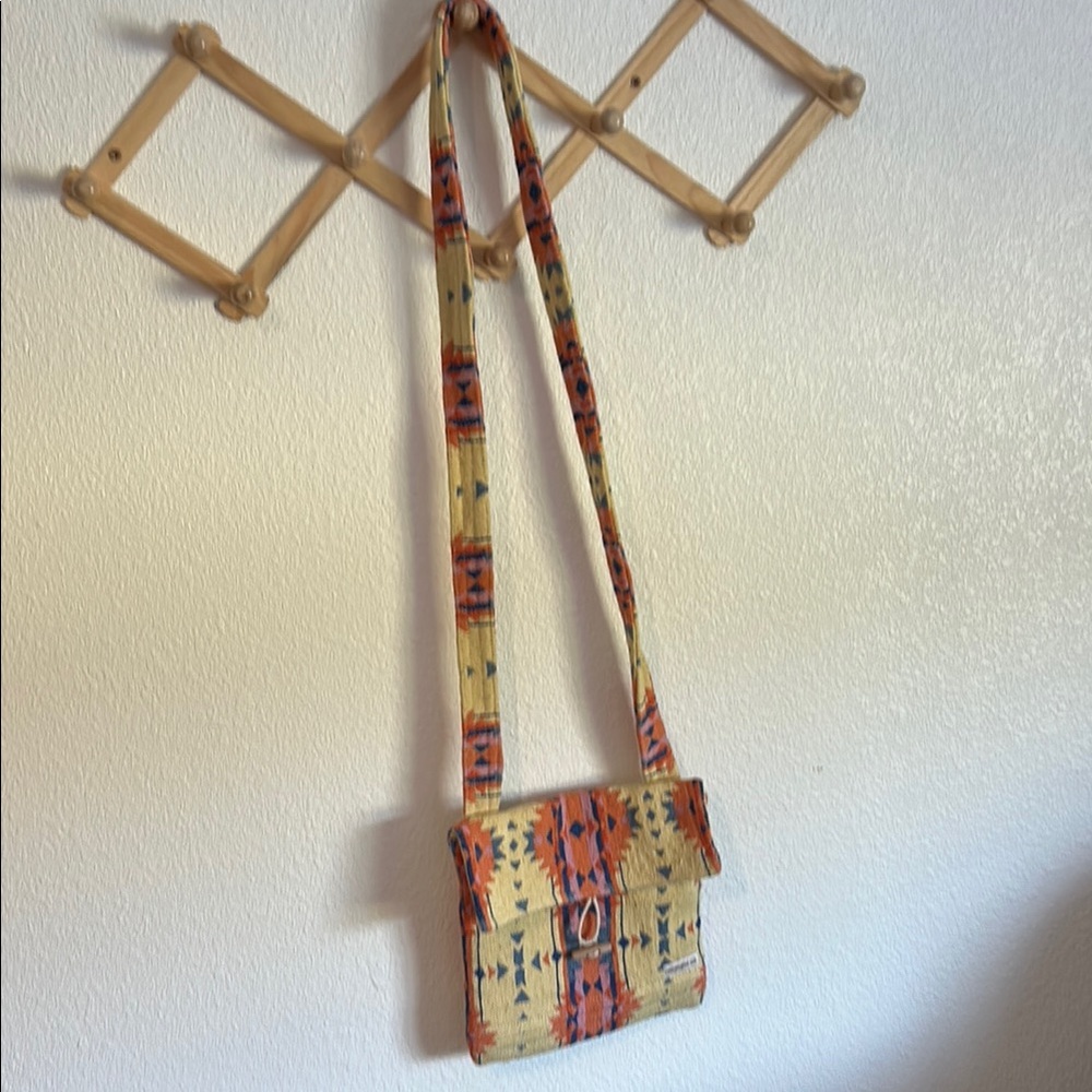 Billabong Orange Cream Crossbody Bag with Bohemian Flair
